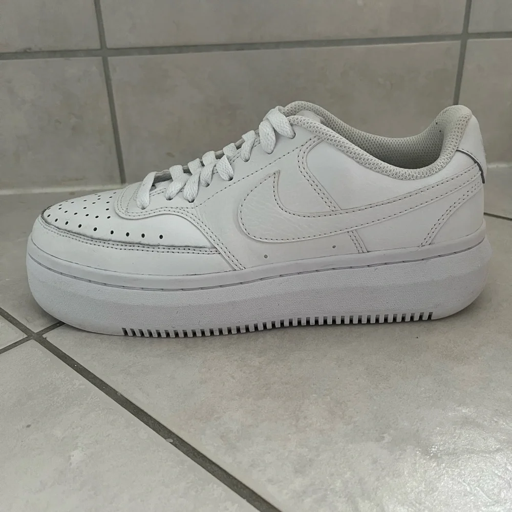 Nike Women's Court Vision Alta Shoes - Picture 6 of 16